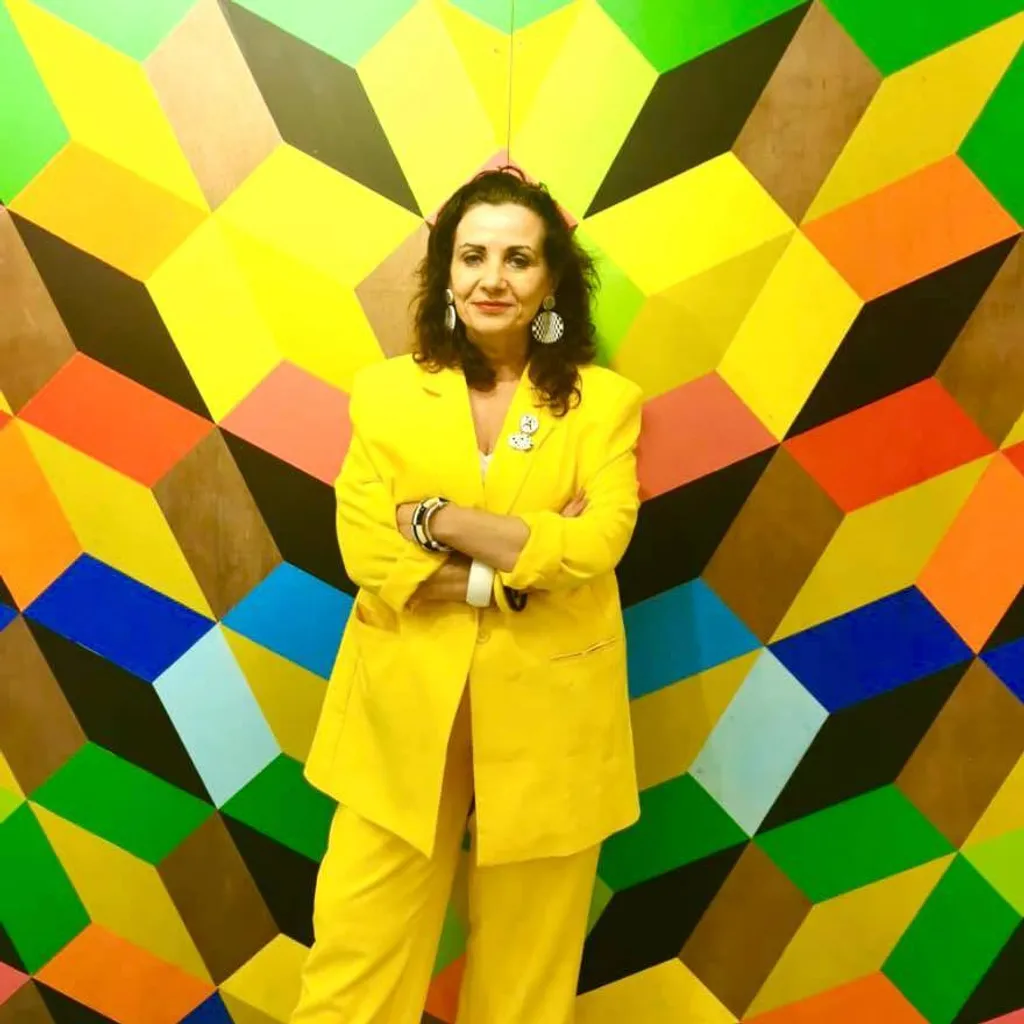 Headshot for V McClean